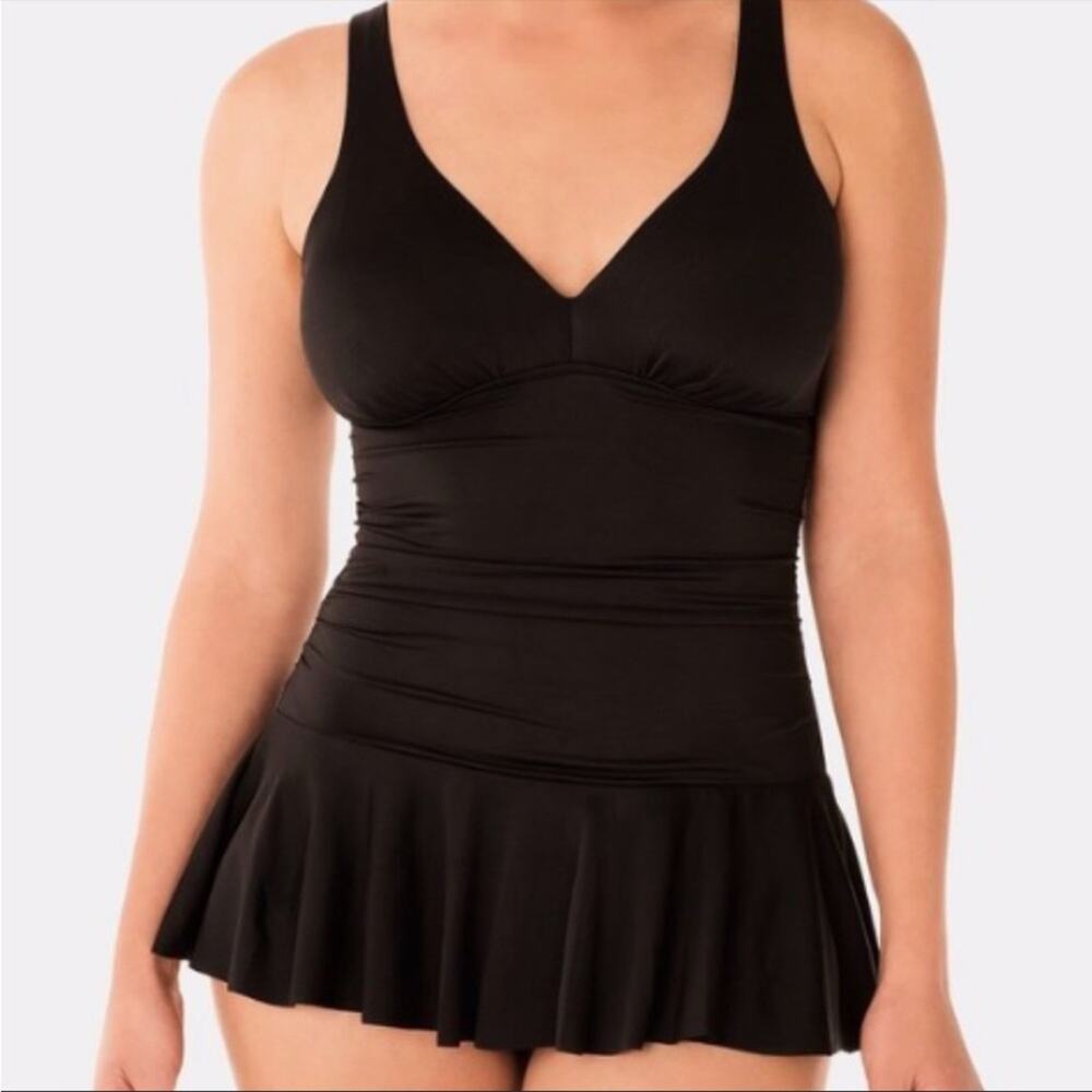 Swim Solutions Women's Solid Black Tummy Control V-Neck One Piece Swimdress sz 8